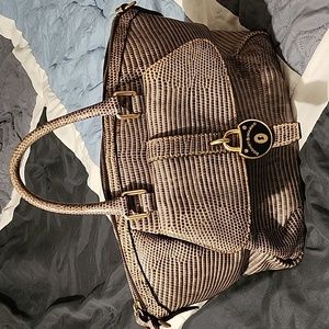 DOONEY & BOURKE GREY SNAKESKIN EMBOSSED SATCHEL!🤍